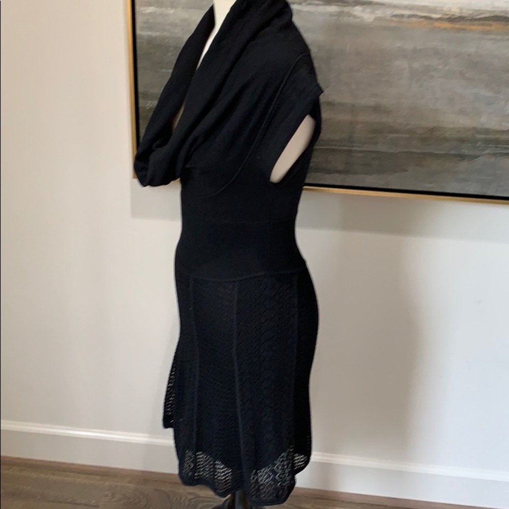 Dress - Picture 4 of 8